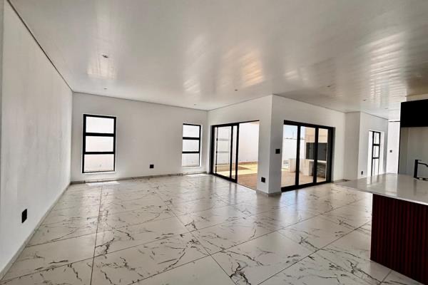 4 Bedroom Property for Sale in Sandown Western Cape